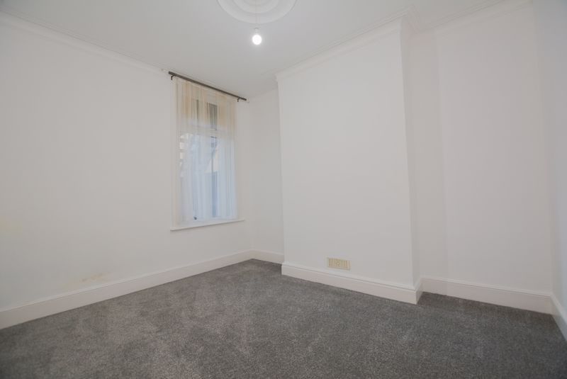 Property photo 3 of 8 Photo 8