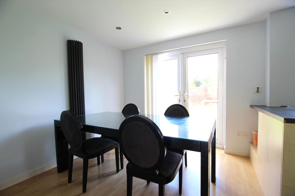 Property photo 3 of 12 Dining Area.Jpg