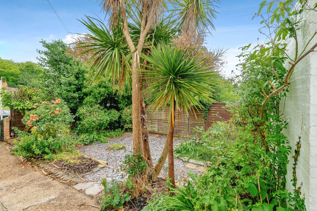 Property photo 3 of 16