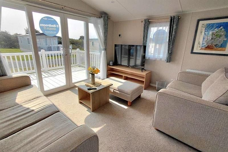 Property photo 3 of 9 006826 2 20260215 00.Jpeg