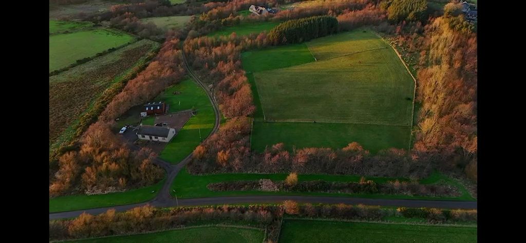 Property photo 3 of 31