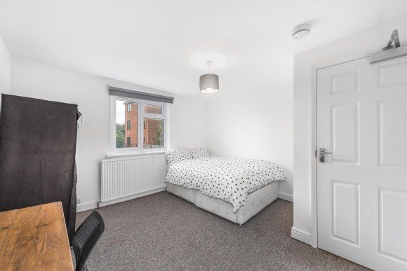 Property photo 1 of 19 Room 3.Jpg