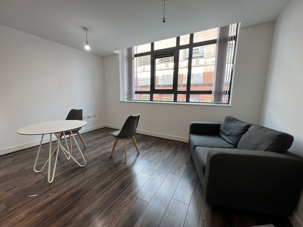 Property photo 3 of 7 Picture No. 02