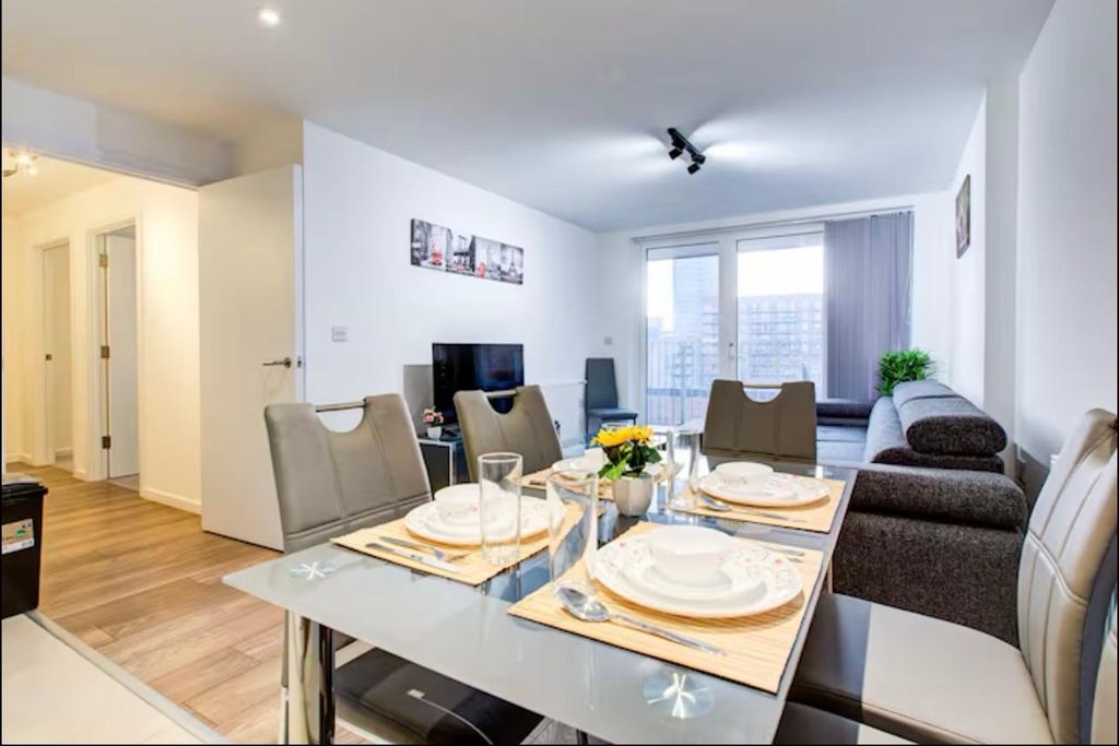 Property photo 3 of 31