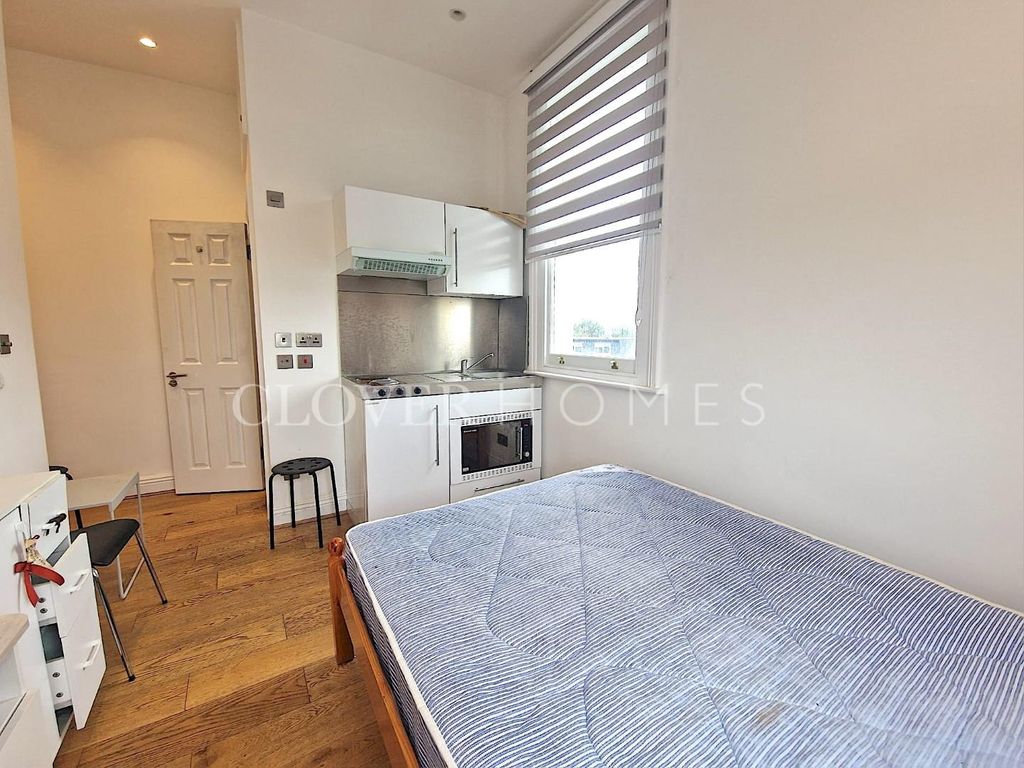 Property photo 2 of 3 Ff09E0dc-1B53-47c5-83A3-99ce9503c878.Jpg