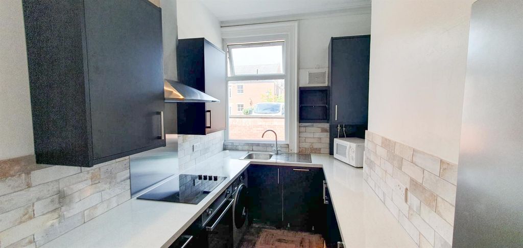 Property photo 2 of 10 93A422Fc-1E40-4A11-B610-086ee1Adf842.Jpg