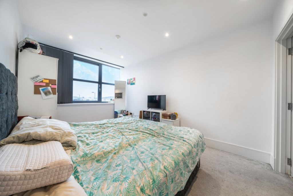Property photo 2 of 9 969844 (6)
