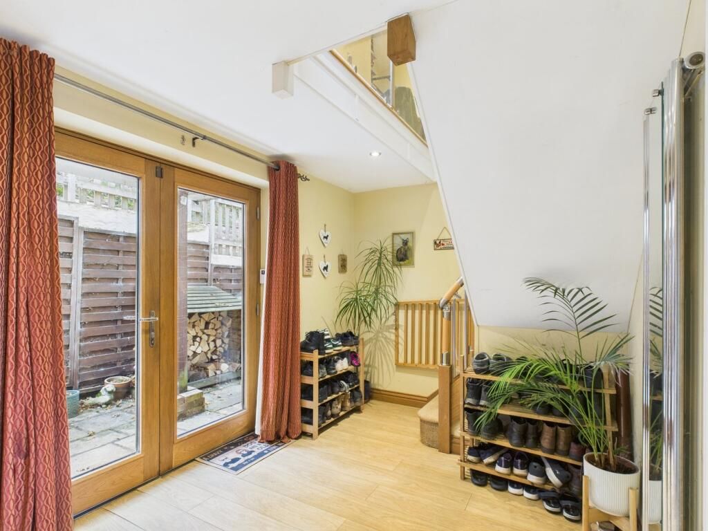 Property photo 2 of 44