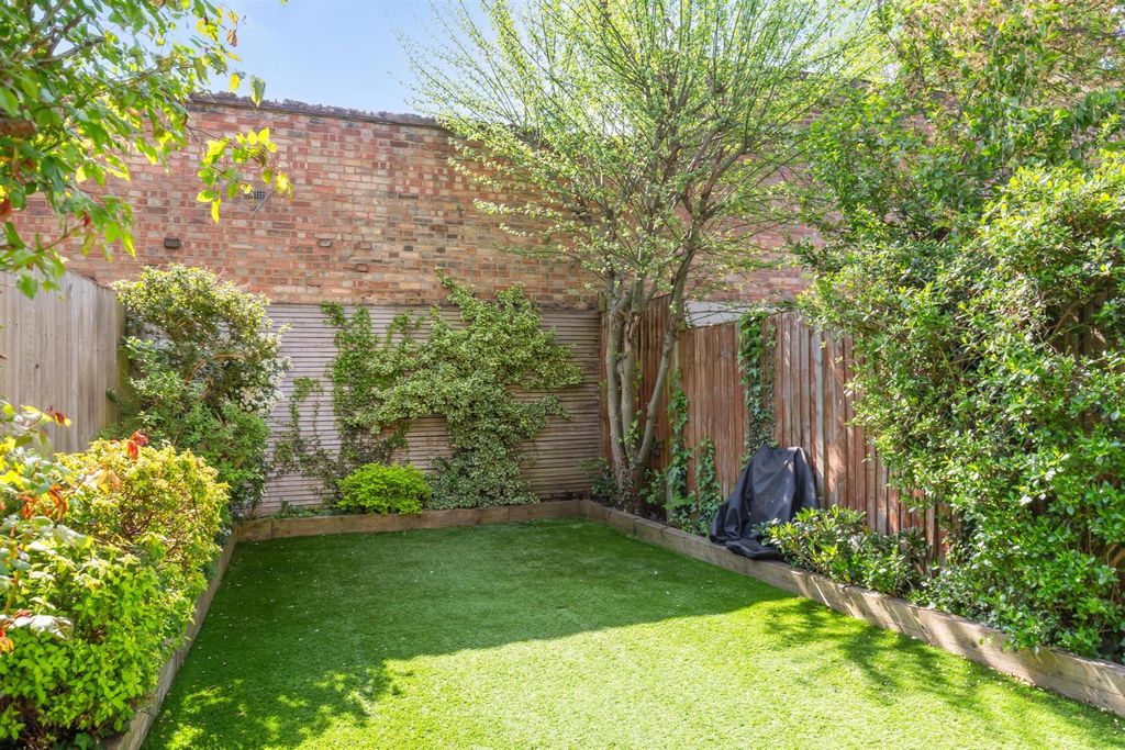 Property photo 2 of 23 386B1685-Hdr.Jpg