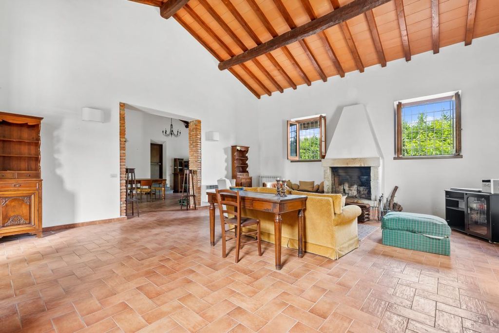 Property photo 3 of 31