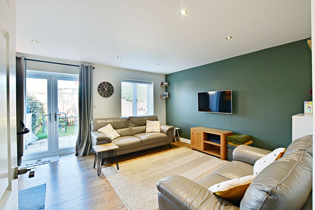 Property photo 2 of 22 Photo 7