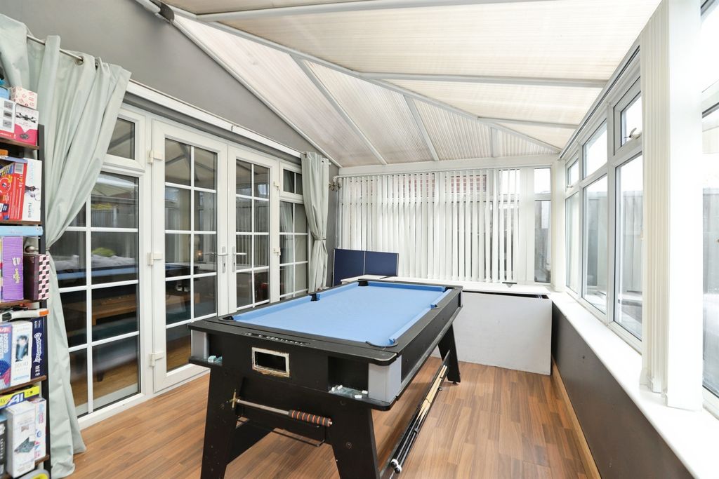 Property photo 2 of 36