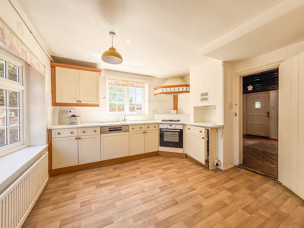 Property photo 3 of 26