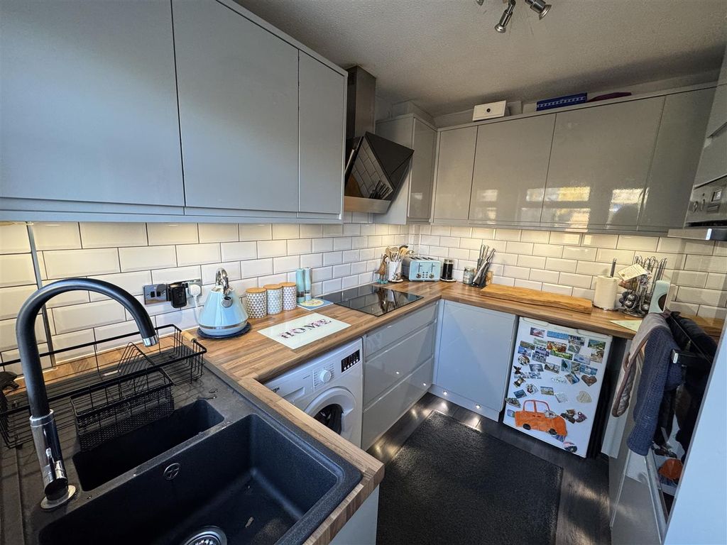 Additional image 4 of 3 bed semi-detached house for saleMead Fields, Bridport, Dorset DT6