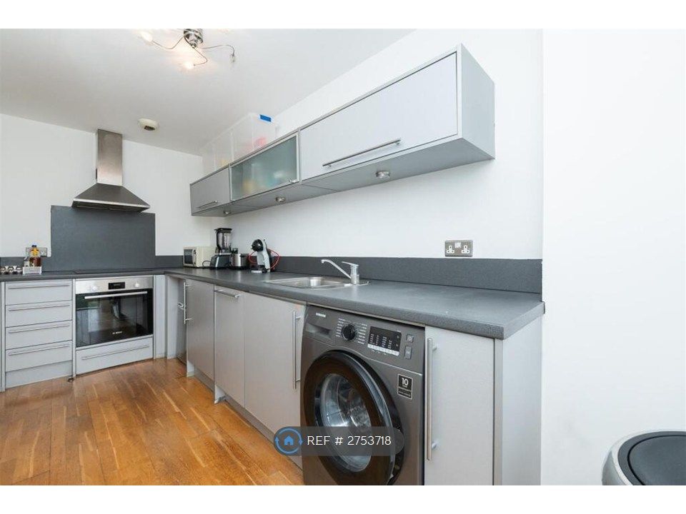 Property photo 3 of 9