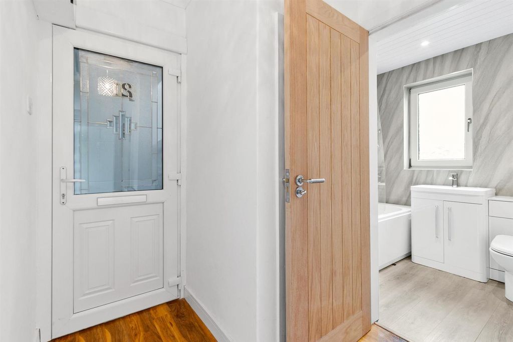 Additional image 14 of 2 bed flat for saleEastfield Crescent Dumbarton G82