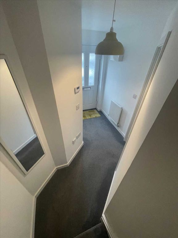 Property photo 3 of 19 Reception Area :