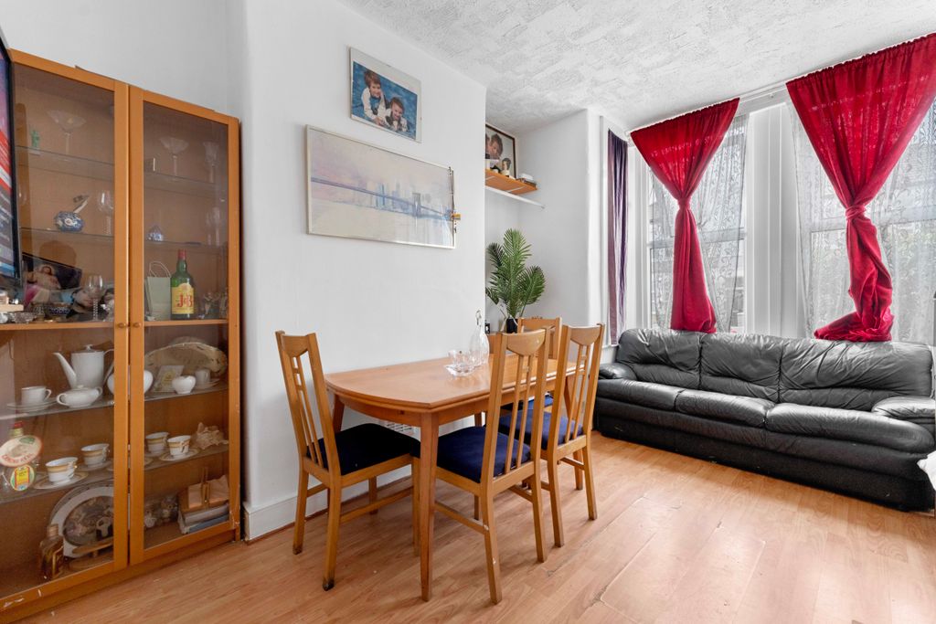 Property photo 3 of 15 _Akp8192