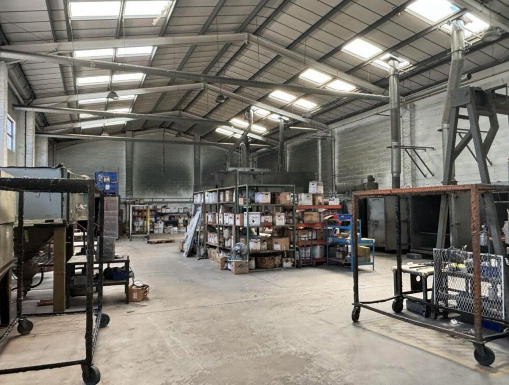 Property photo 2 of 4 Unit 4, Priors Way Industrial Estate