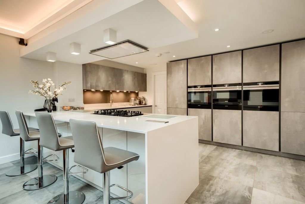 Property photo 3 of 61 Xt5A3224-Hdr(3).Jpg