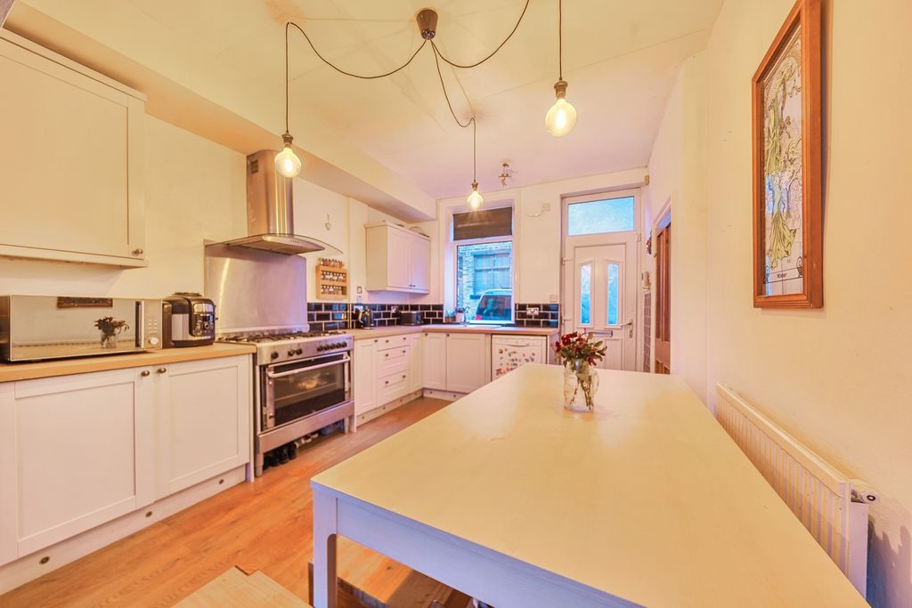 Property photo 2 of 15 Kitchen Diner