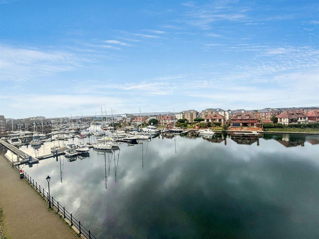 Property photo 1 of 17 Photo-2025-11-13-13-56-32 (2).Jpg