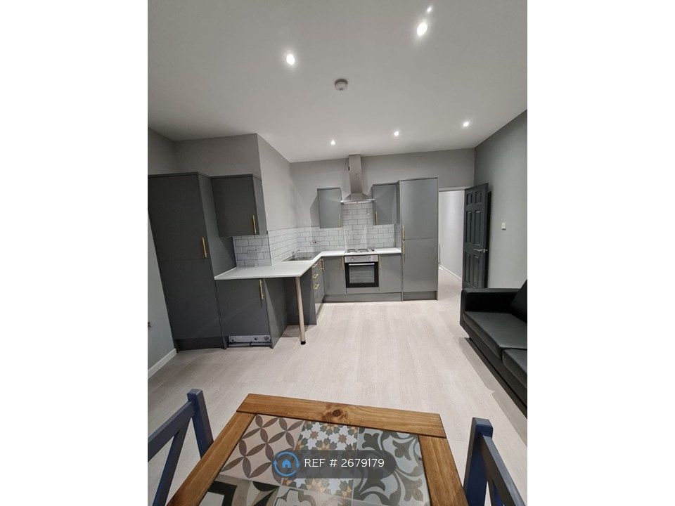 Property photo 1 of 7 Lounge