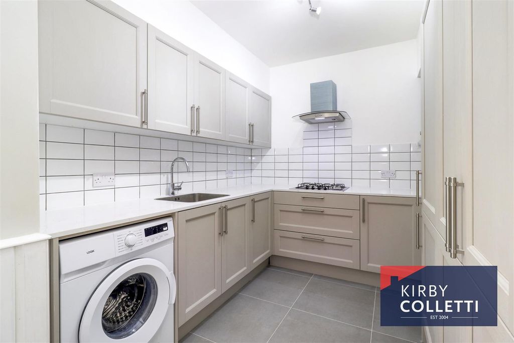 Property photo 3 of 18 Re-Fitted Kitchen