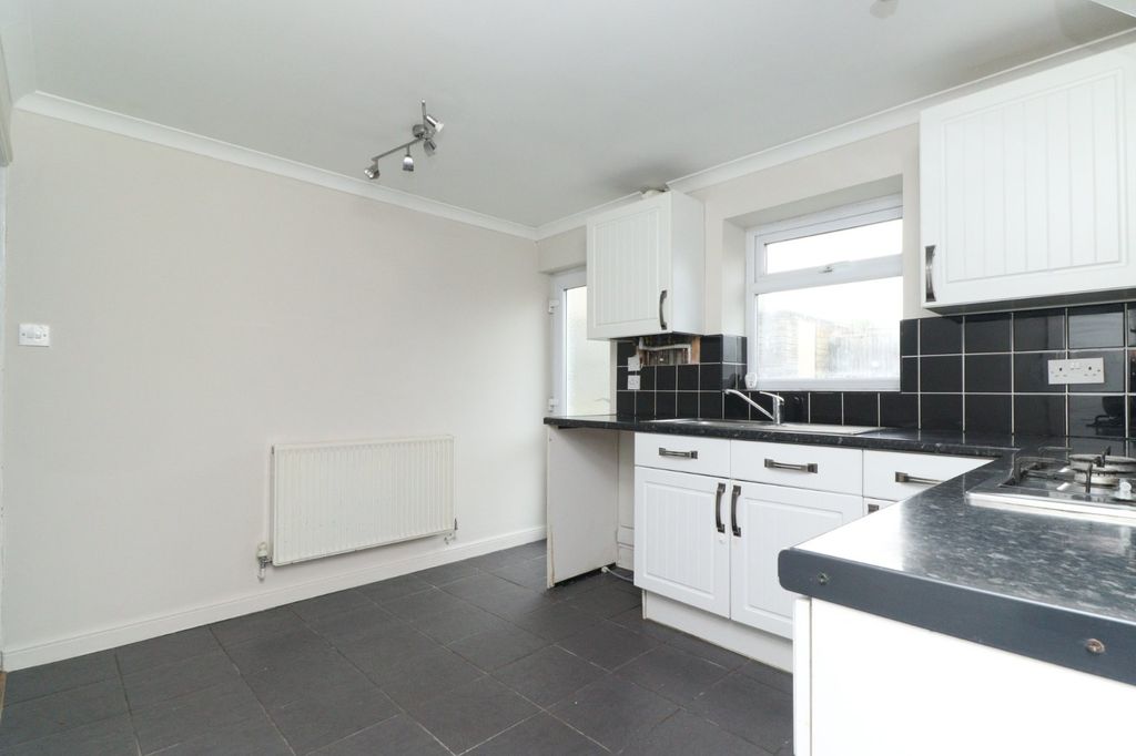 Property photo 3 of 10 Picture 3