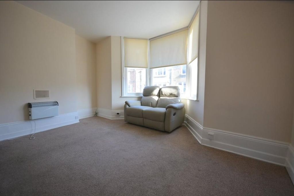 Property photo 2 of 7 Living 1.Jpg