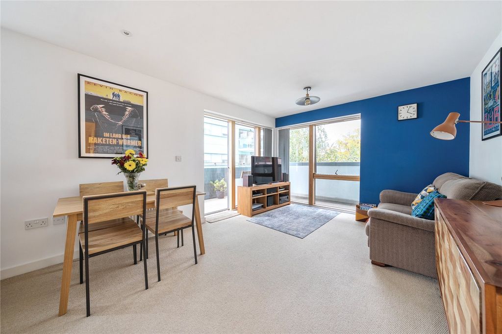 Property photo 1 of 18 Reception Room