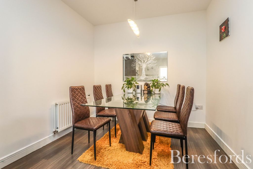 Property photo 3 of 19 Picture 3