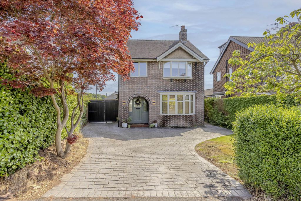 Property photo 1 of 27