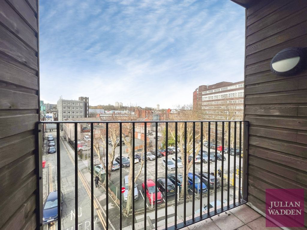 Property photo 3 of 11 Picture 3