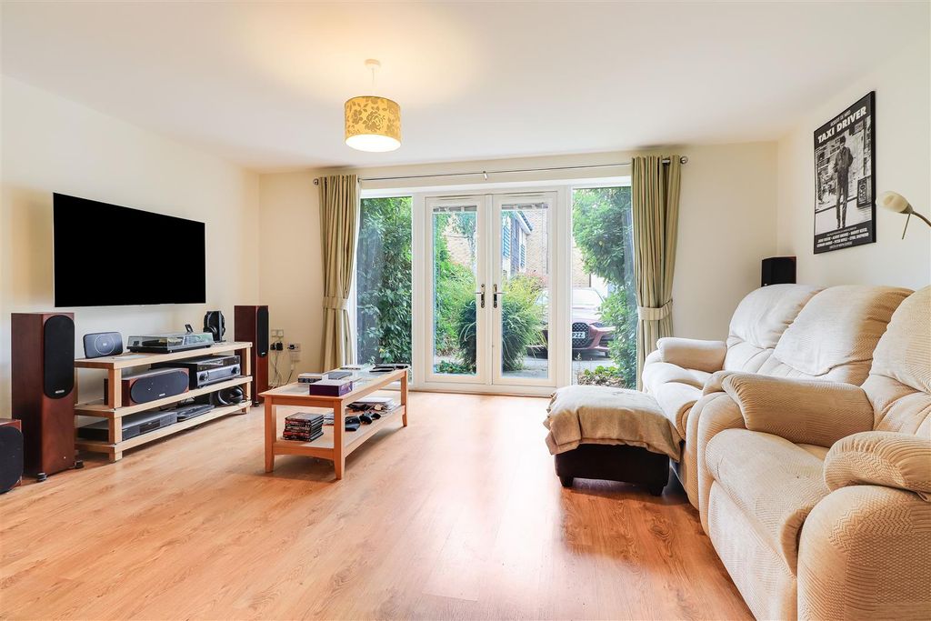 Property photo 3 of 15 Img (1).Jpg