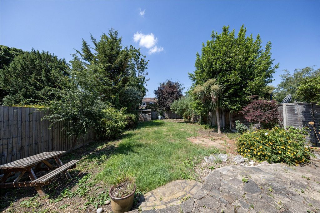 Property photo 2 of 20 Picture No. 14