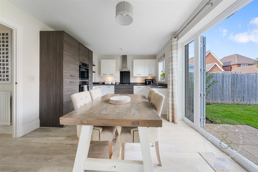 Property photo 3 of 35 Heol Nant Glandulas (17).Jpg