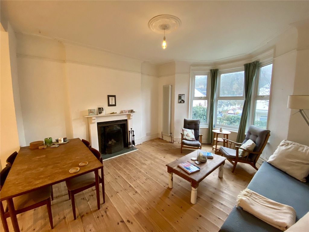 Property photo 2 of 26 Picture No. 09