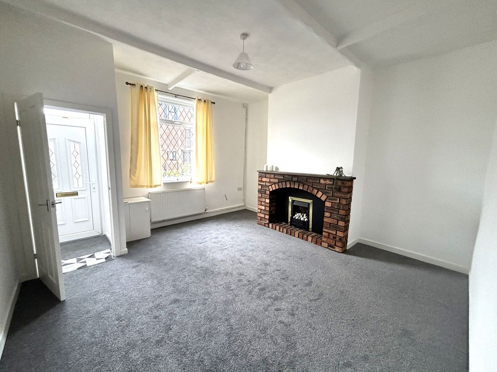 Property photo 2 of 7 Lounge