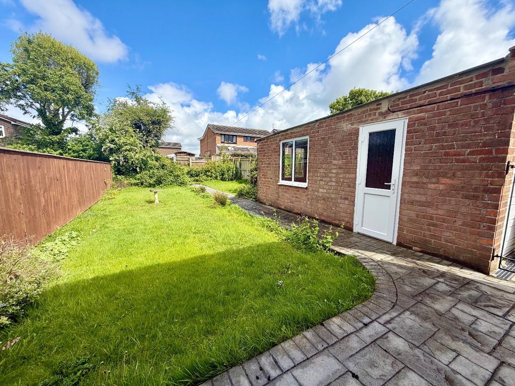 Property photo 3 of 12 Rear