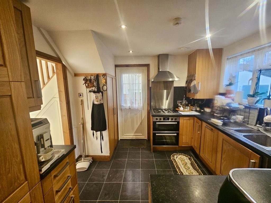 Property photo 3 of 7 Photo 3