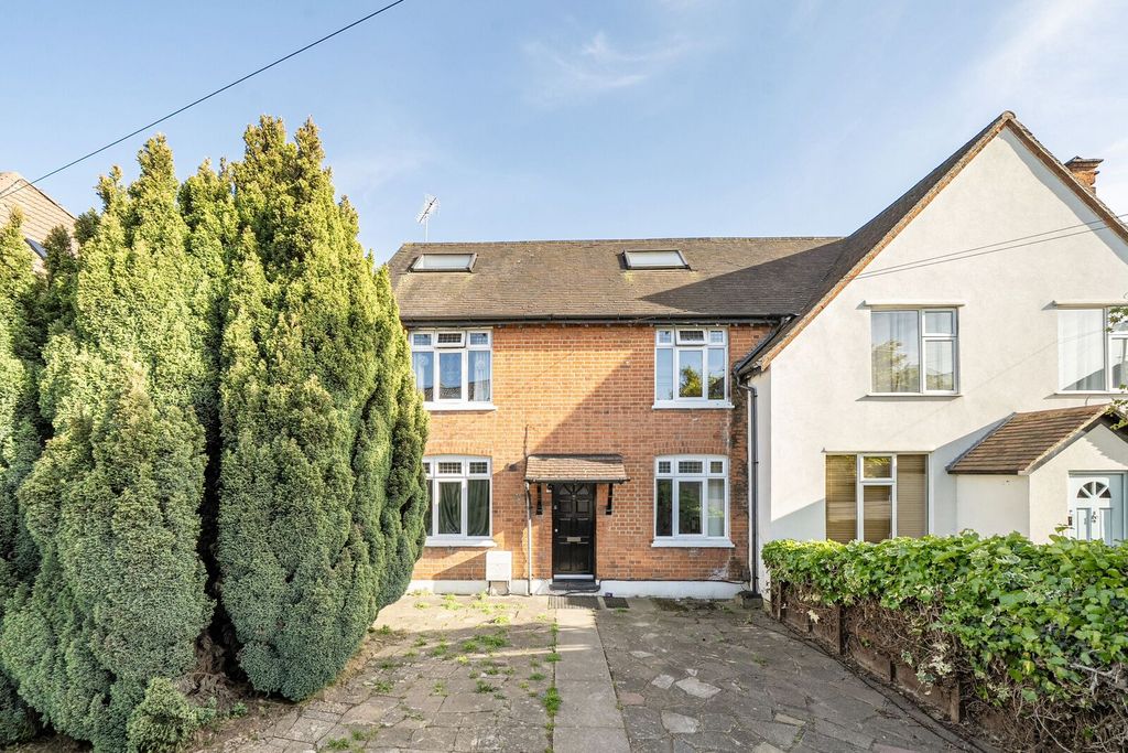 Property photo 2 of 12