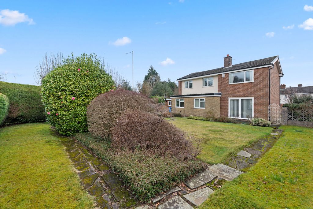 Property photo 2 of 26