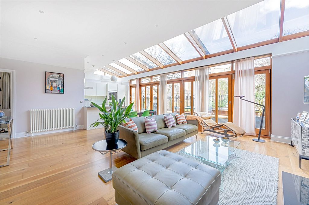 Property photo 3 of 17 Reception Room