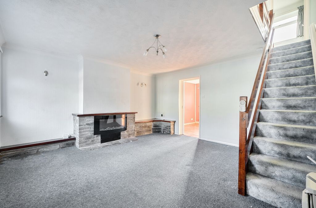 Property photo 3 of 18 1389309-13-693c20...