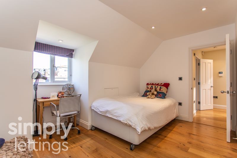 Additional image 44 of 8 bed property to rentPalmeira Avenue, Hove BN3