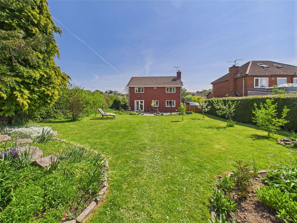 Property photo 2 of 19