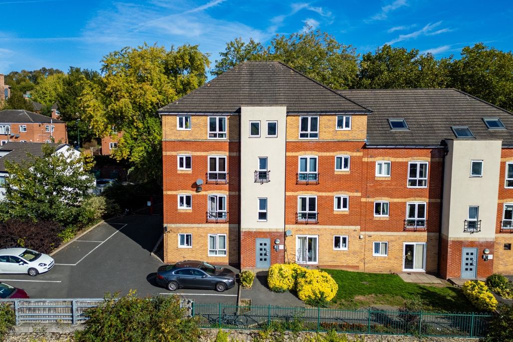 Property photo 1 of 13