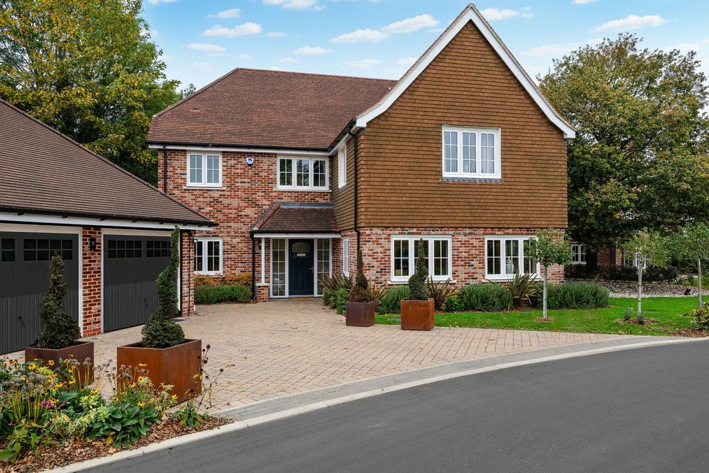 Property photo 1 of 20