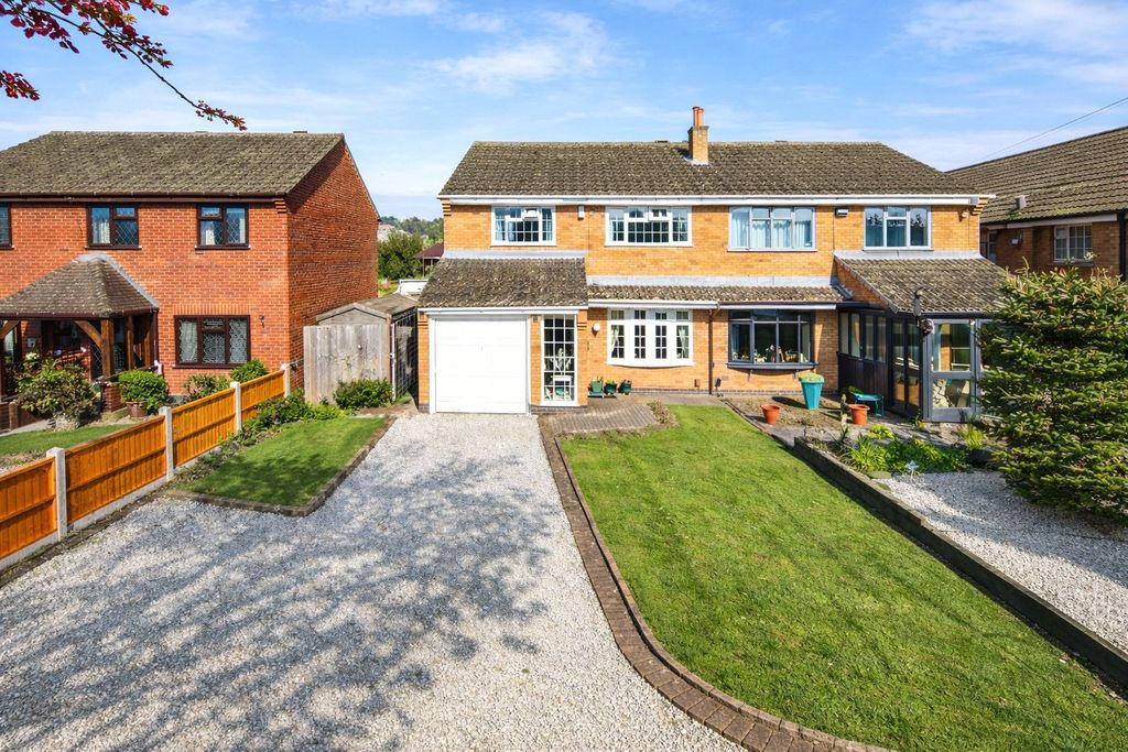 Property photo 1 of 21 Approach